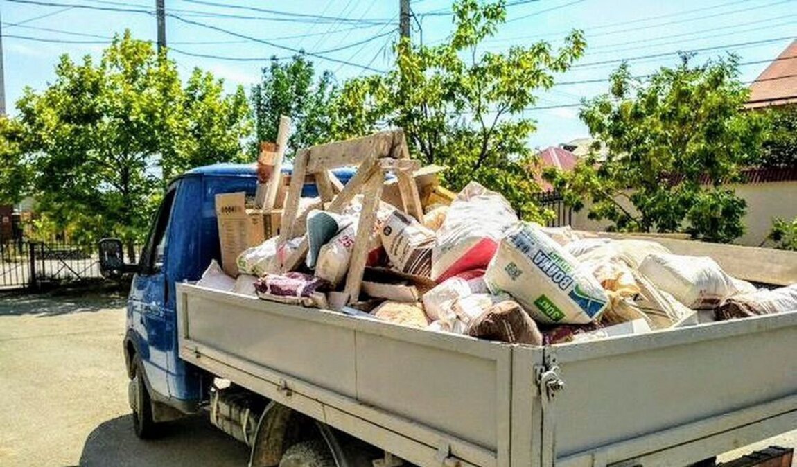 Вывоз мусора Газелью в Казани в октябре