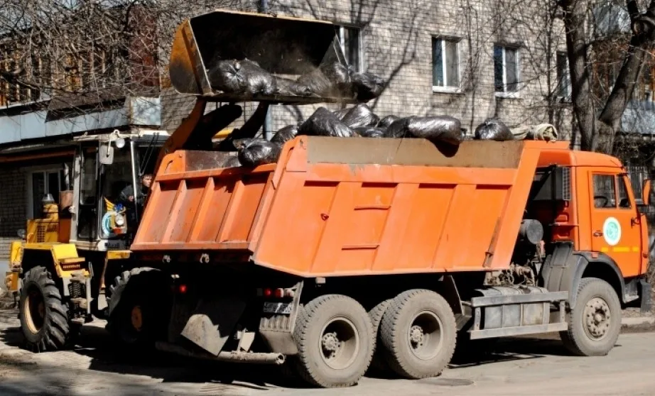 Вывоз мусора грузовым фургоном 5 тонн в Казани – ПроМусор, аренда, цена от 1646 руб