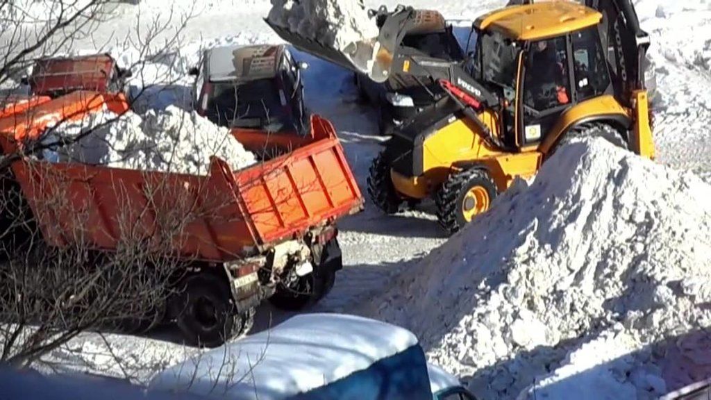 Вывоз снега с погрузкой в Казани для организаций и частных лиц в октябре